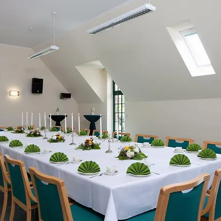 Hotel Landhof Arche - Das Tagungs- Und Gross Pinnow
